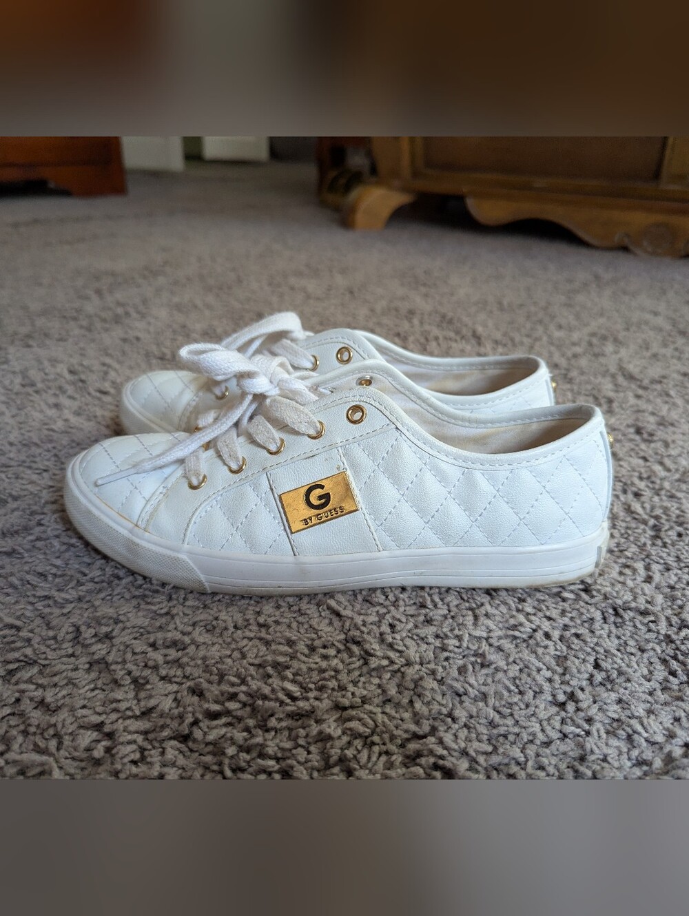 GUESS Quilted White Low-Top Sneakers